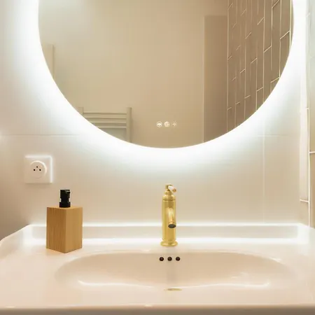 Les De Julie Au Domaine Des Muses *