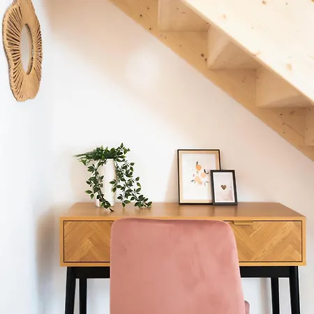 Les De Julie Apartment
