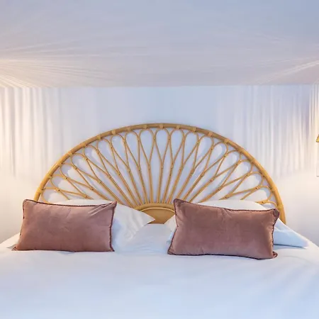 Les De Julie Au Domaine Des Muses *